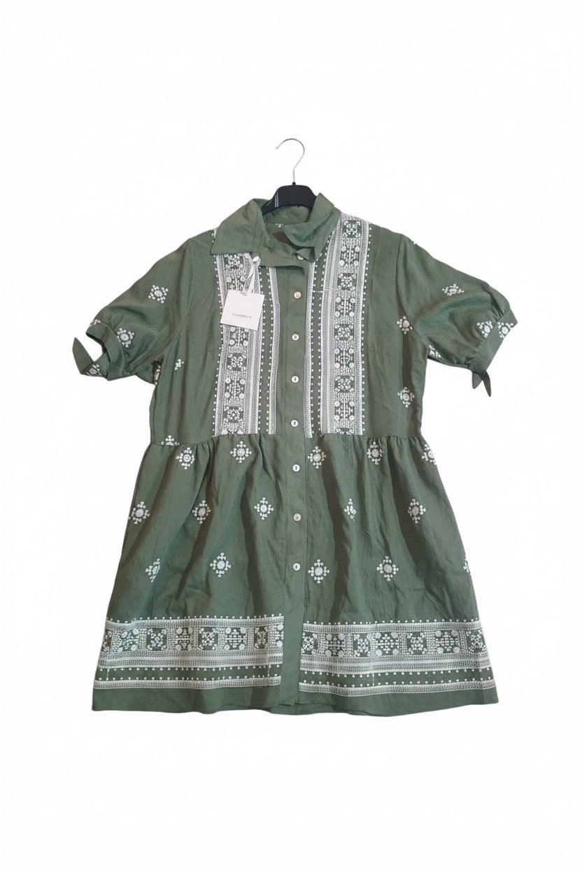 Abito a Camicia Boho-Chic con Ricami Geometrici